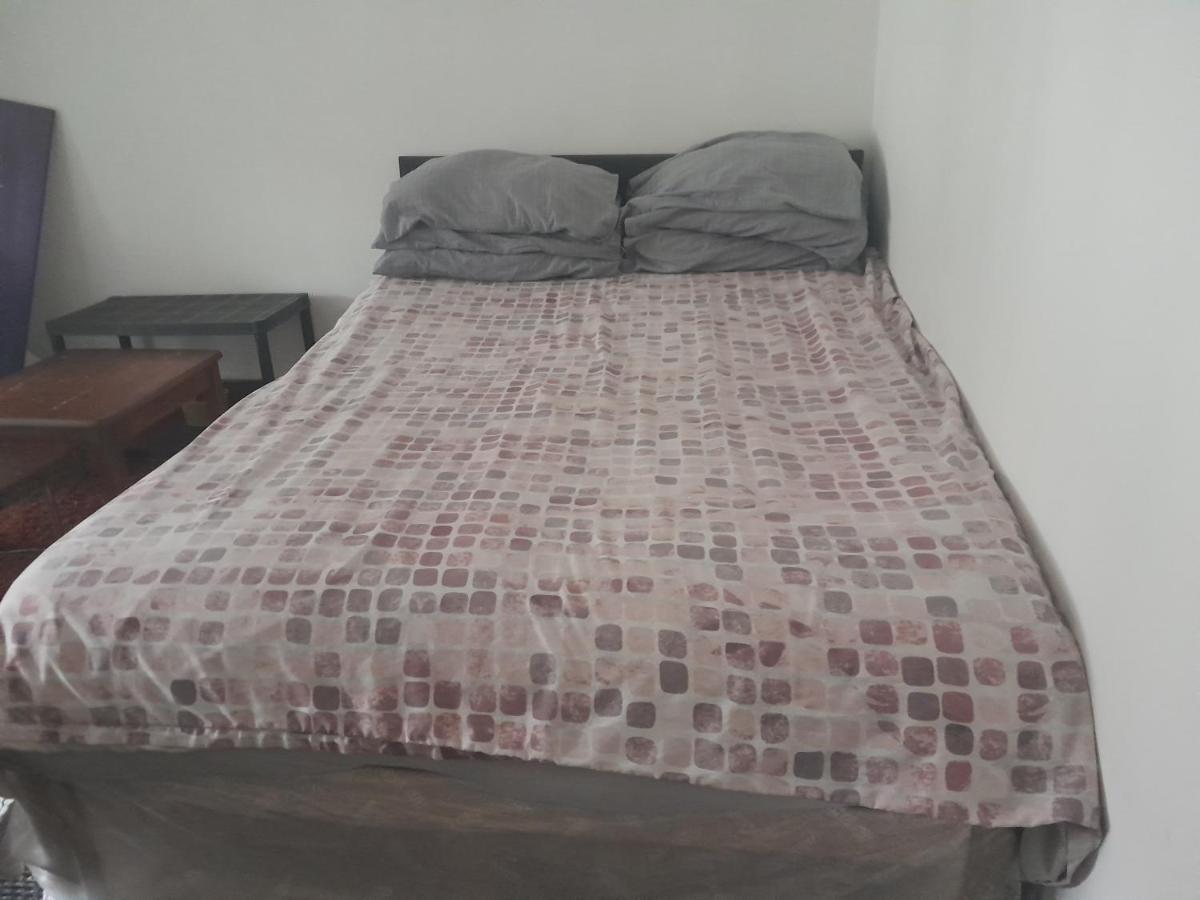 شقة Lovely 1-Bed Studio In لندن المظهر الخارجي الصورة