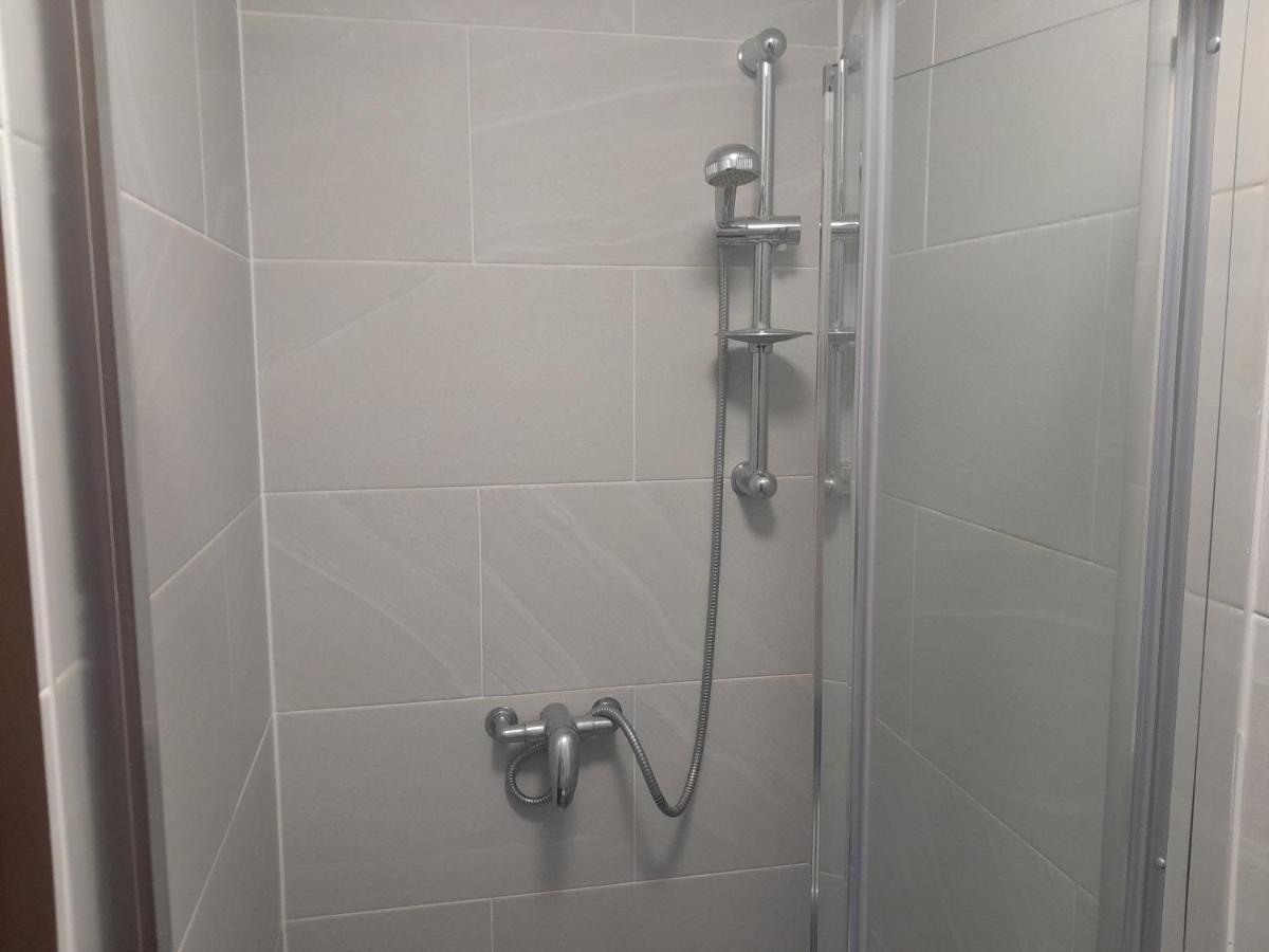 شقة Lovely 1-Bed Studio In لندن المظهر الخارجي الصورة