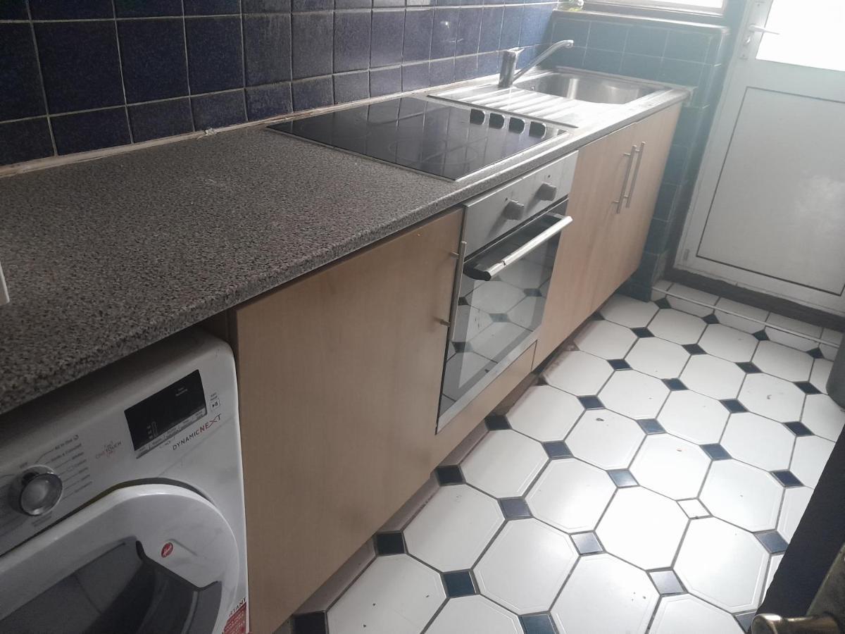 شقة Lovely 1-Bed Studio In لندن المظهر الخارجي الصورة