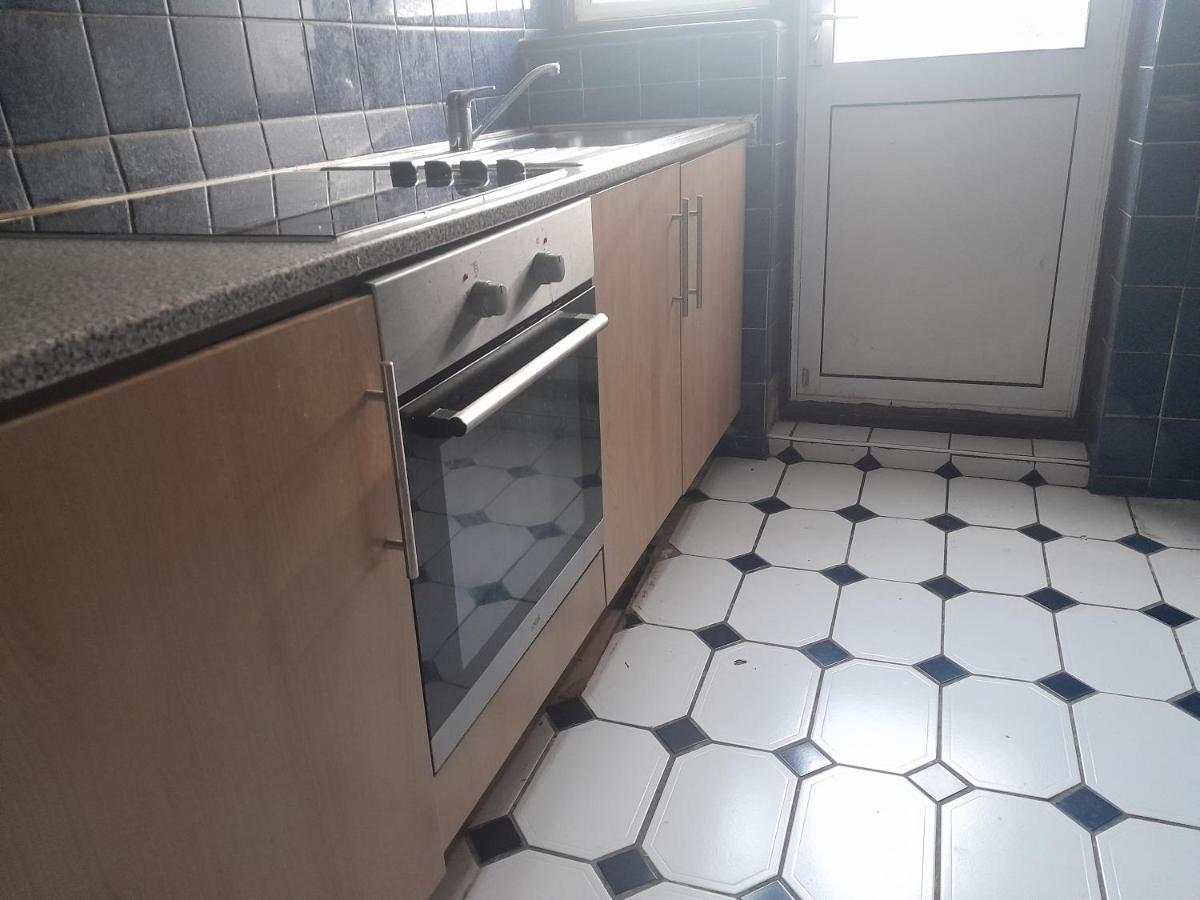شقة Lovely 1-Bed Studio In لندن المظهر الخارجي الصورة