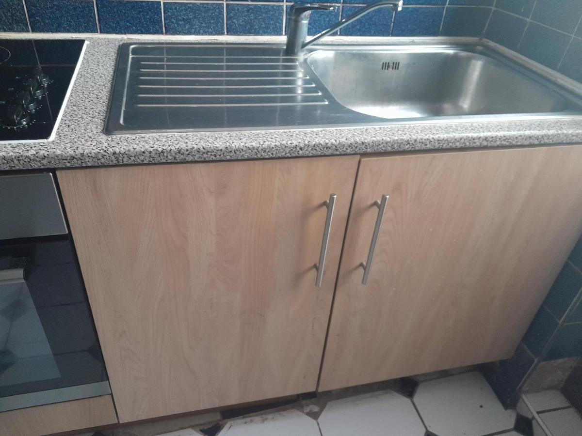 شقة Lovely 1-Bed Studio In لندن المظهر الخارجي الصورة
